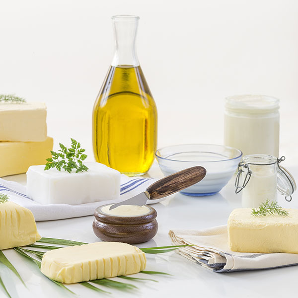 Smör, olja och andra fetter. Foto.