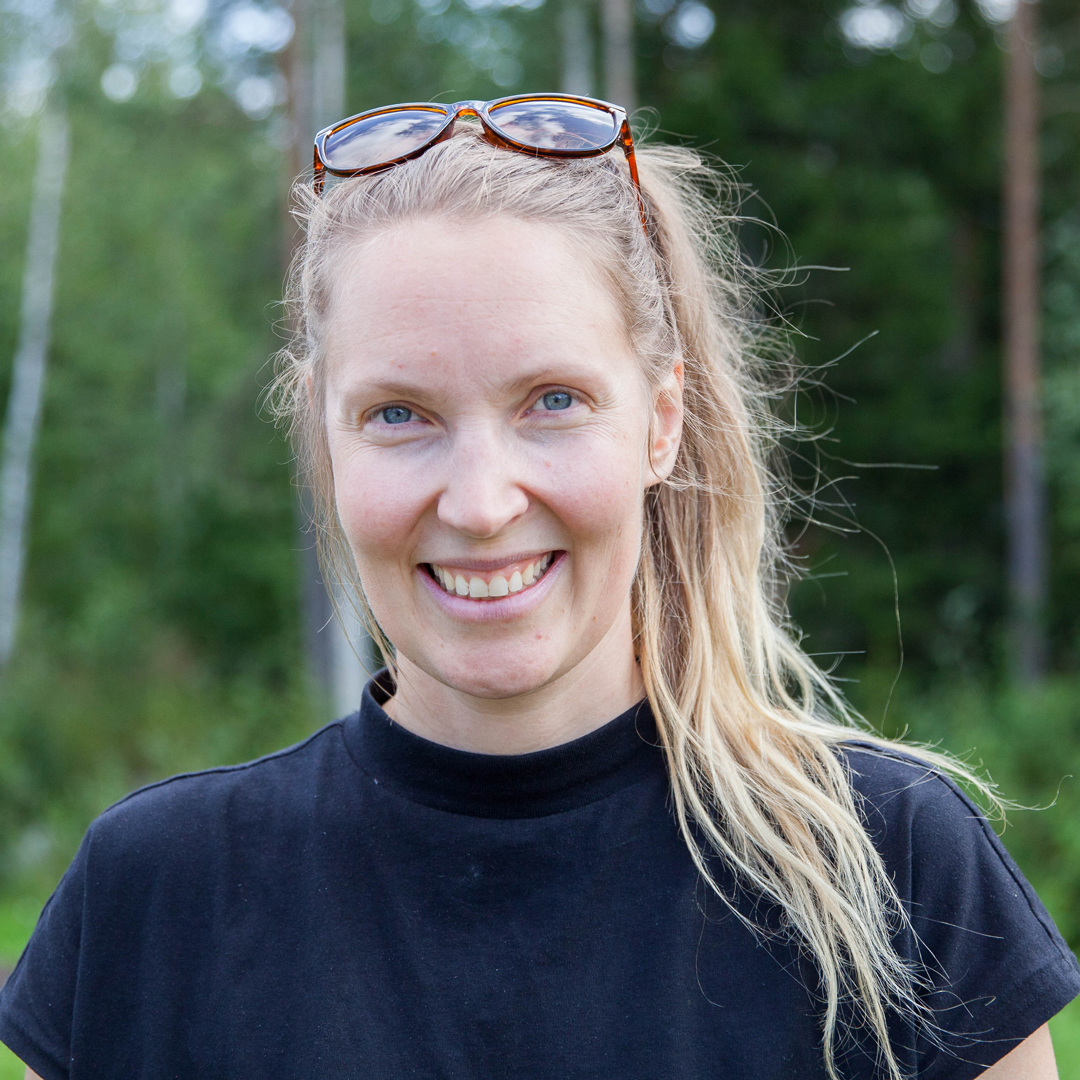 Porträttbild av Sara Asplund.