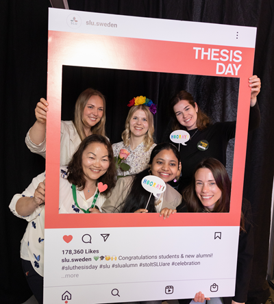 Students celebrates Thesis Day
